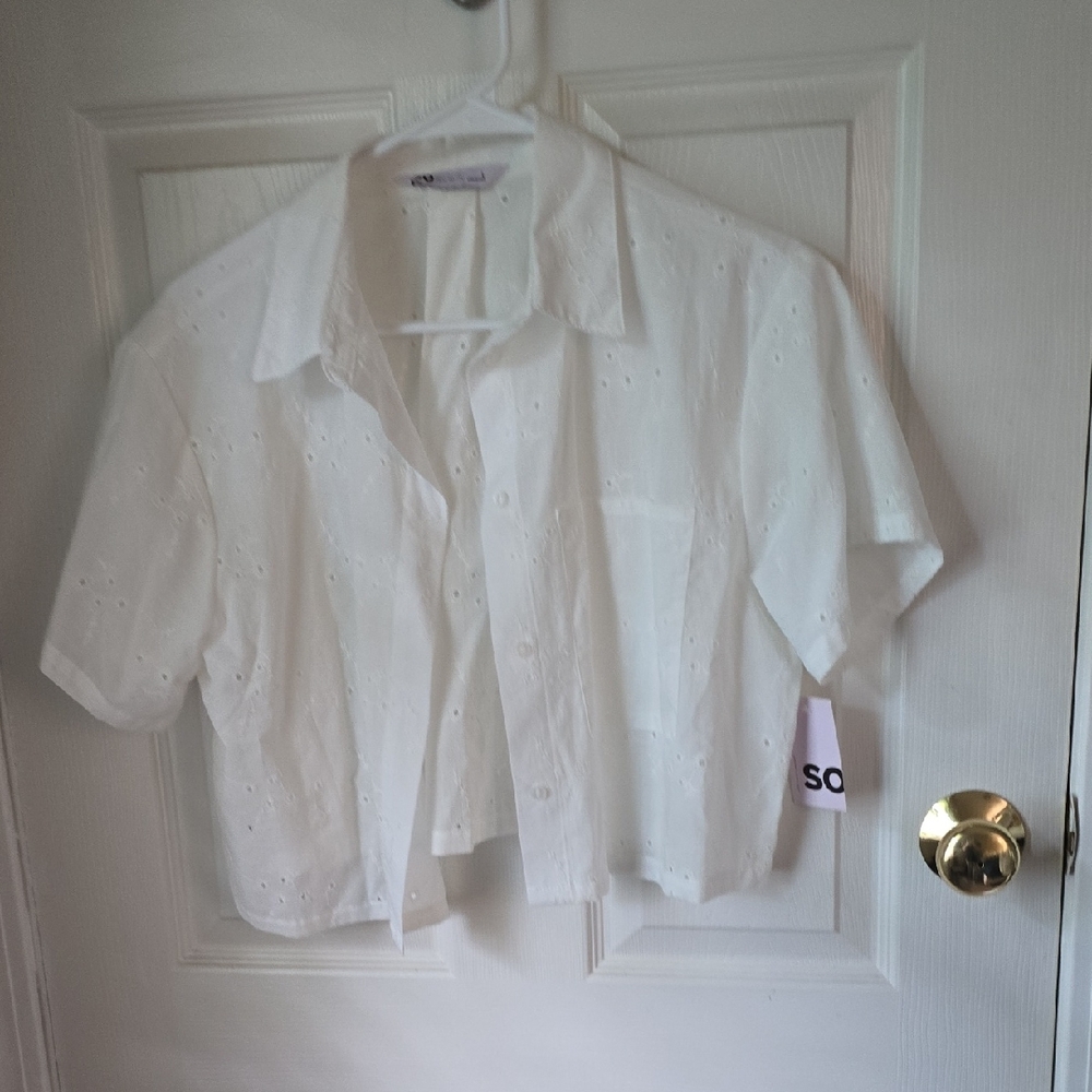 Kohl's White Eyelet Camp Shirt